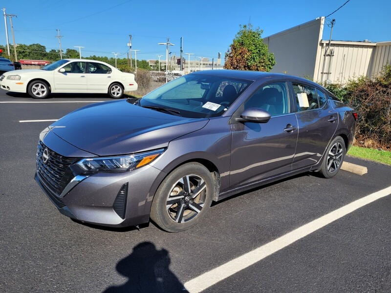 2024 Nissan Sentra SV photo 3