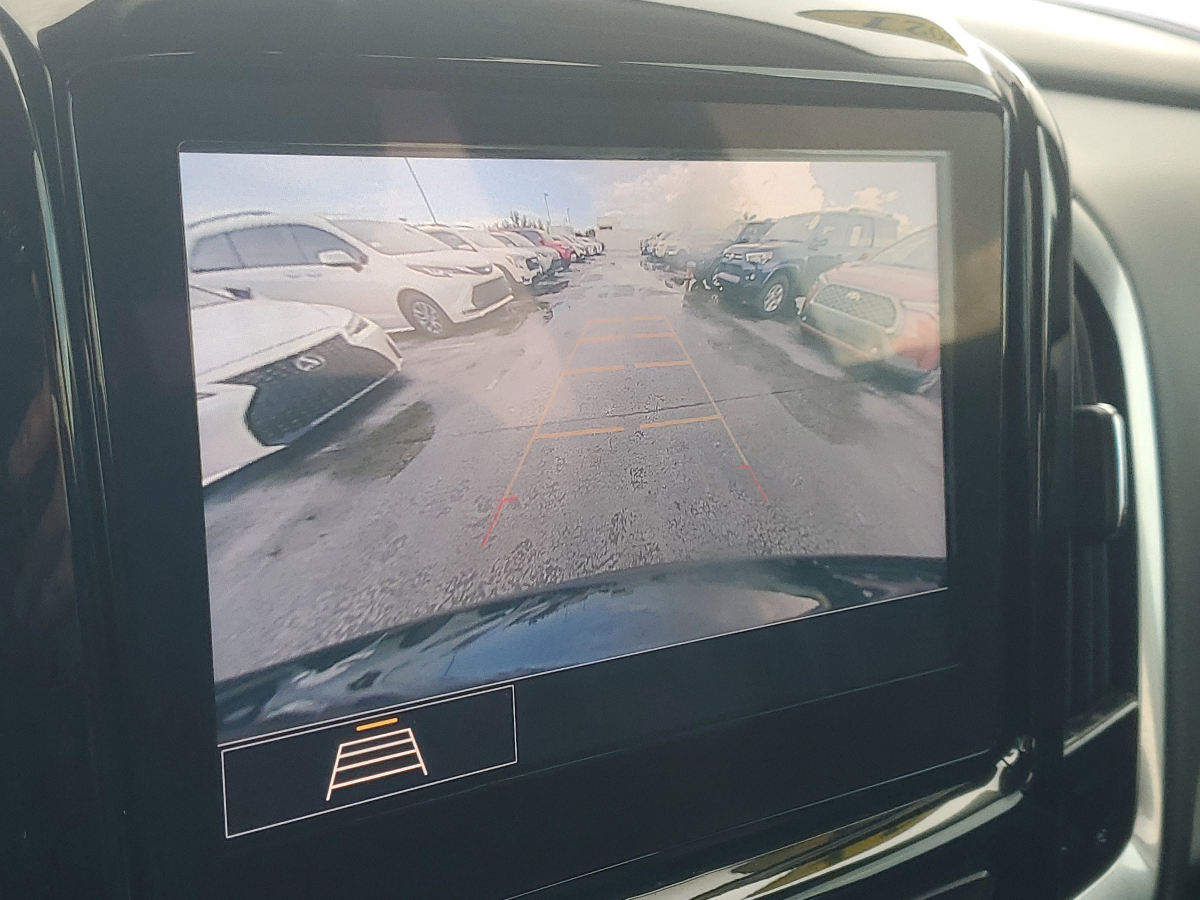 2021 Chevrolet Traverse Leather photo 9
