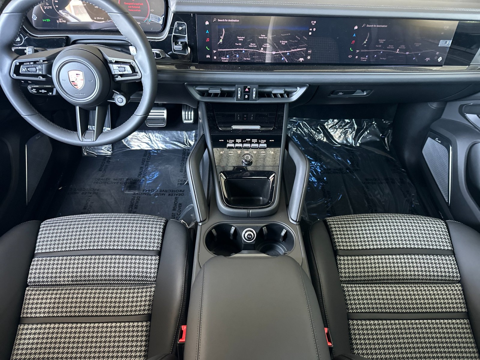 2025 Porsche Cayenne GTS Coupe photo 7