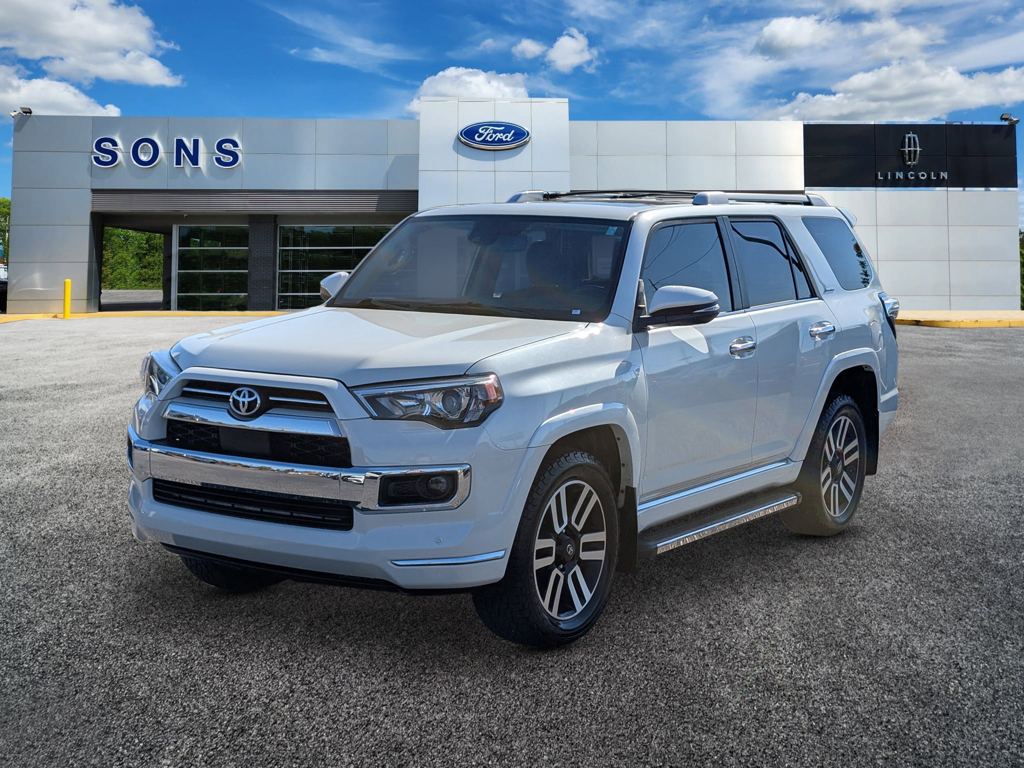 2021 Toyota 4Runner Limited's photo
