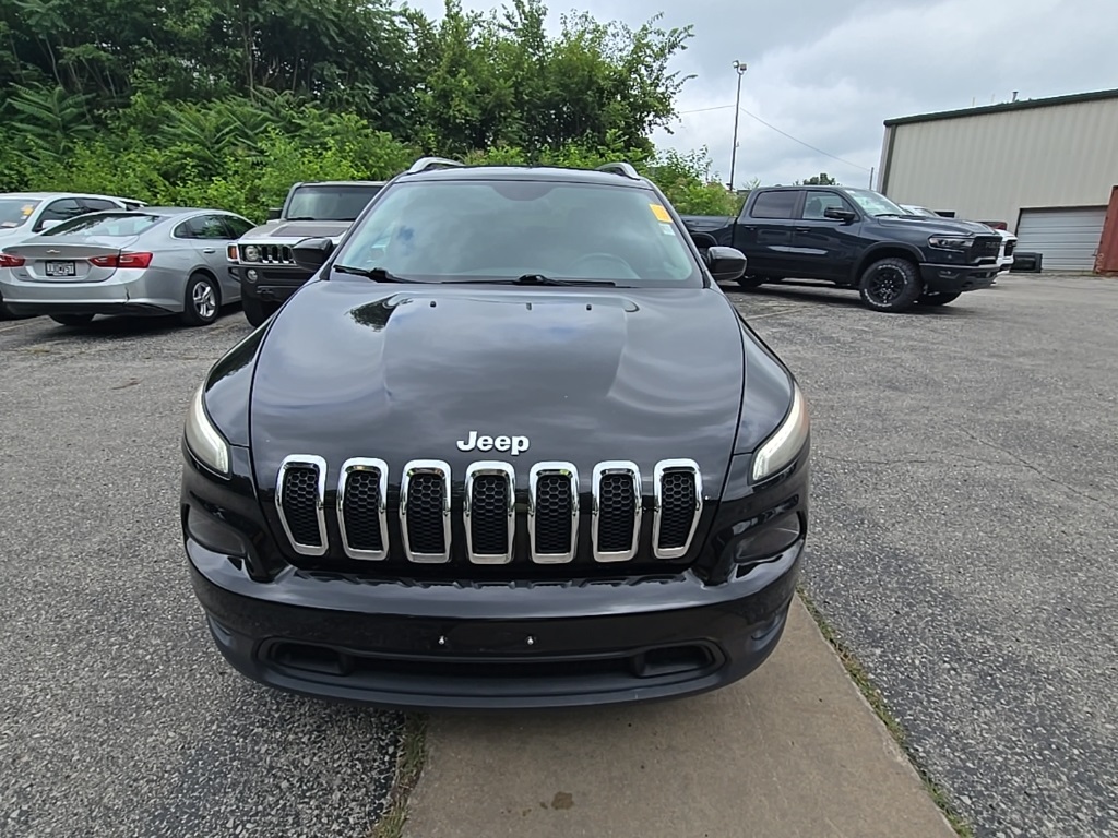 2016 Jeep Cherokee Latitude photo 8