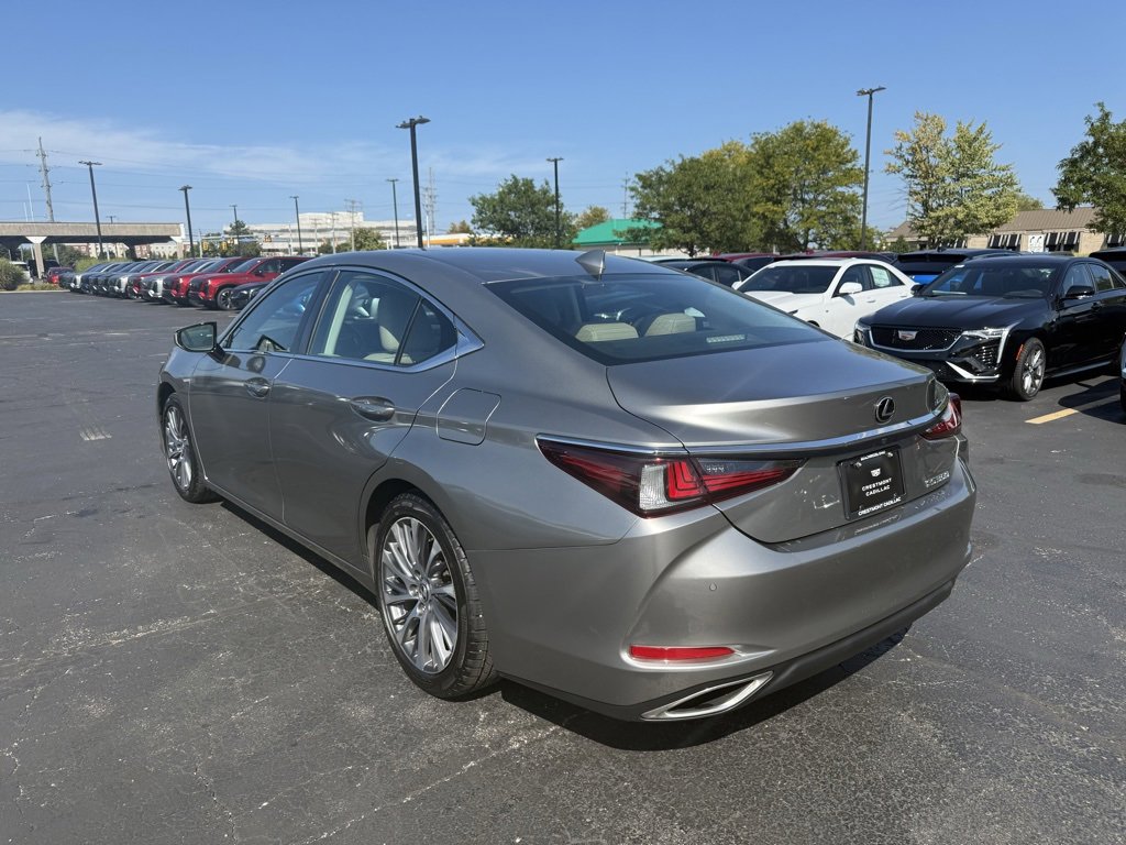 2019 Lexus ES 350 photo 3