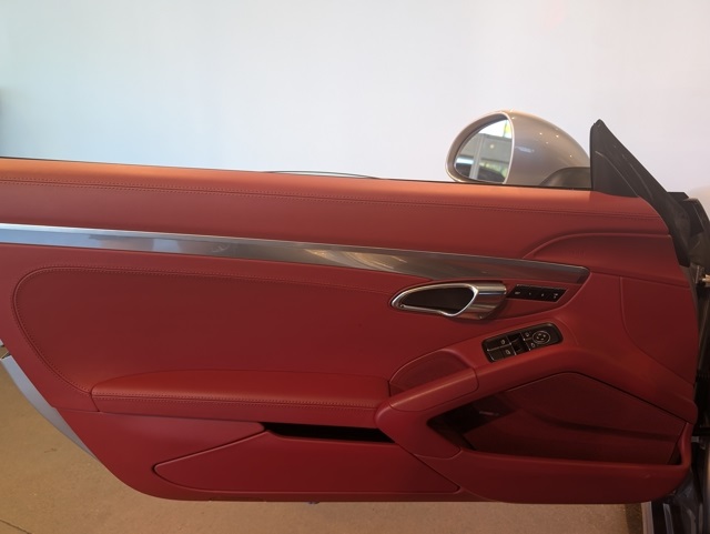2013 Porsche Boxster S photo 13