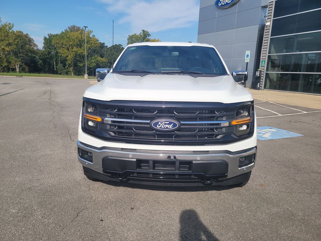 2025 Ford F-150 XLT photo 8