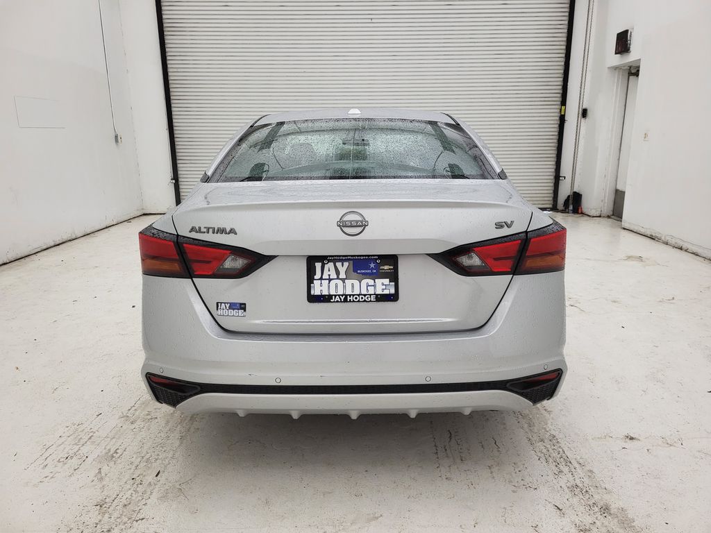 2024 Nissan Altima 2.5 SV photo 11