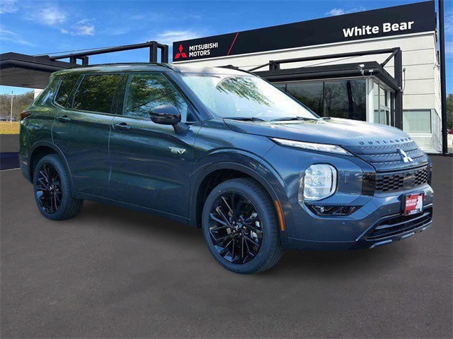 2025 Mitsubishi Outlander Plug-in Hybrid SEL's photo