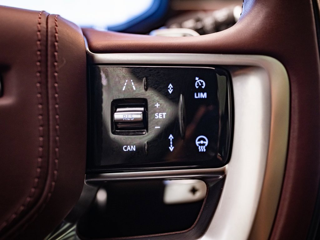 2023 Land Rover Range Rover SE photo 24