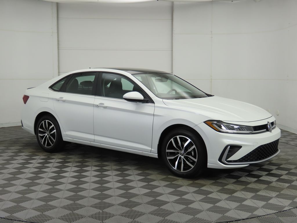 2026 Volkswagen Jetta 1.5T SE photo 3