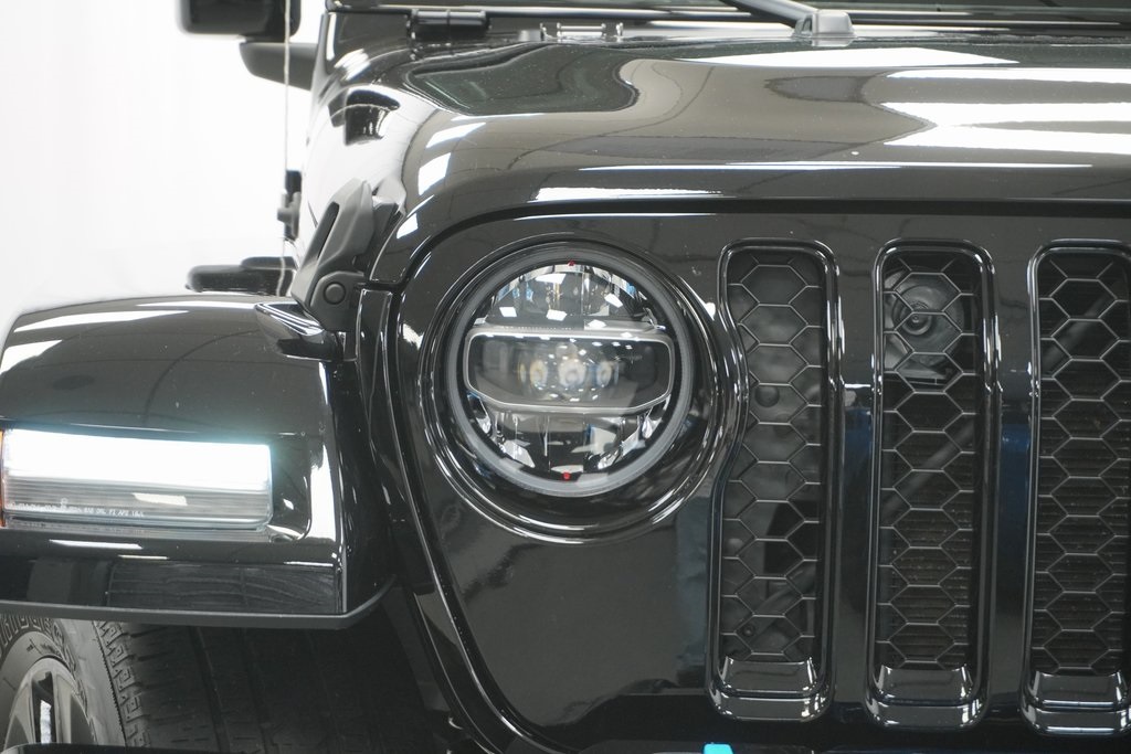 2021 Jeep Wrangler Unlimited Sahara High Altitude 4xe photo 4