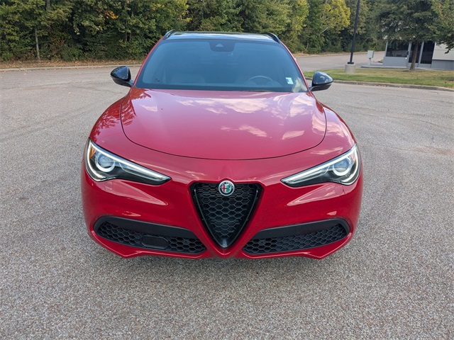 2022 Alfa Romeo Stelvio Ti photo 9