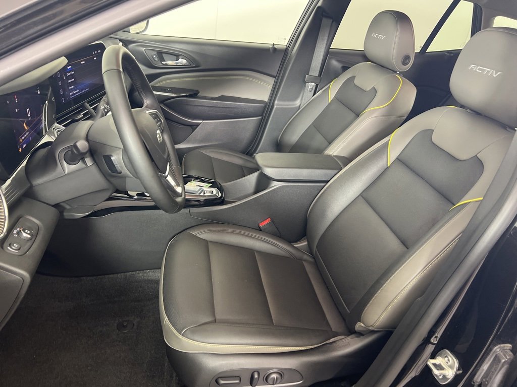 2024 Chevrolet Trax ACTIV photo 2