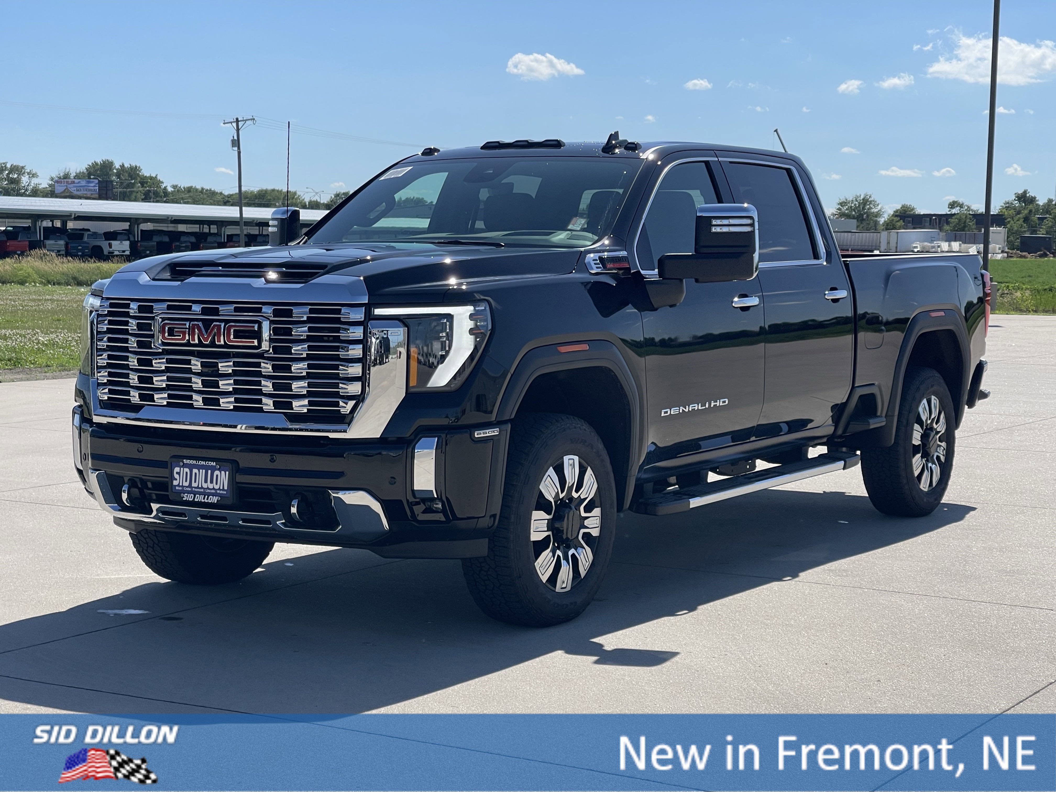 2025 GMC Sierra 2500HD Denali's photo