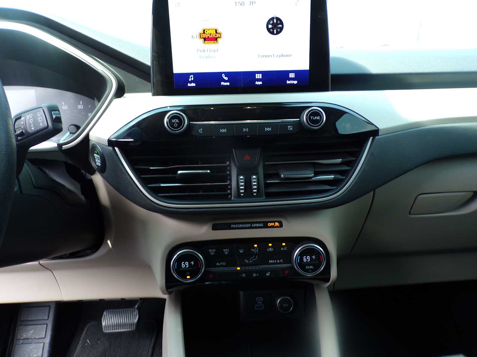 2021 Ford Escape SEL photo 12