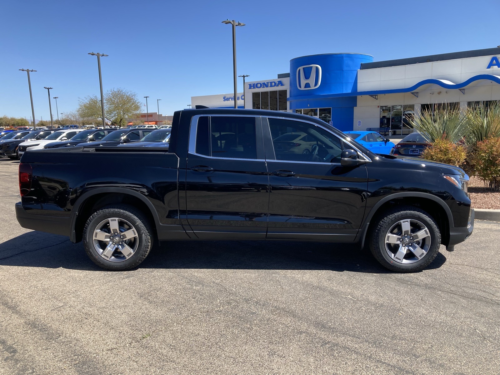 2025 Honda Ridgeline RTL photo 4