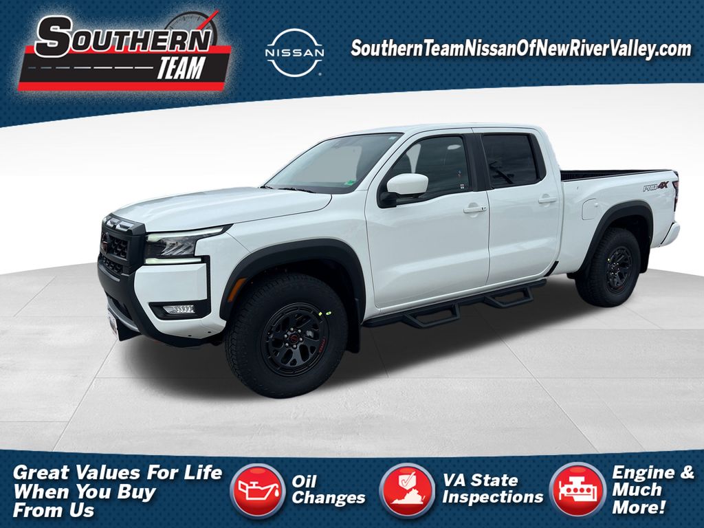 2026 Nissan Frontier PRO-4X's photo