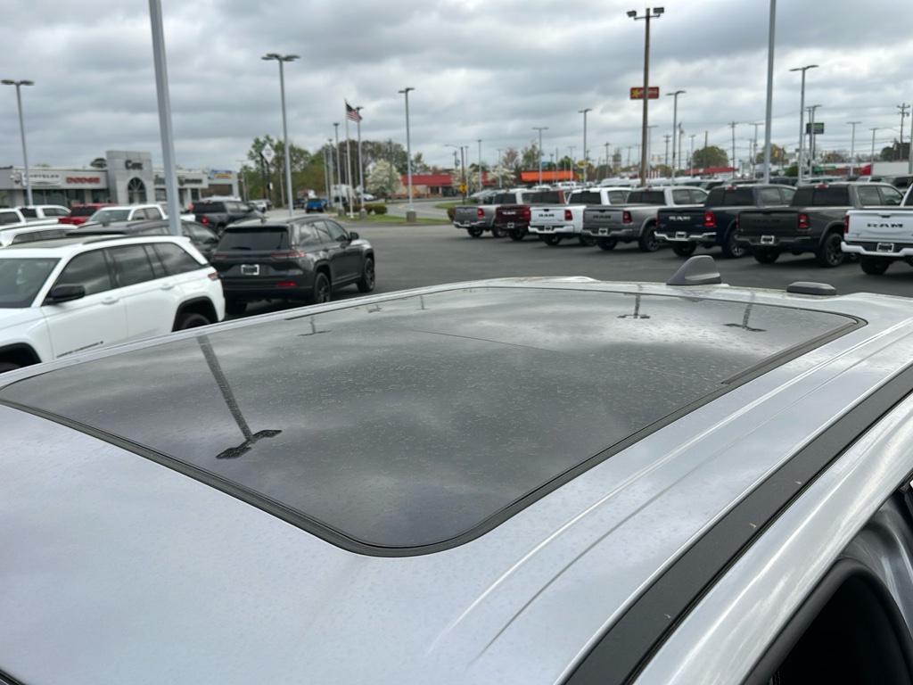 2025 Ram 1500 Limited photo 16