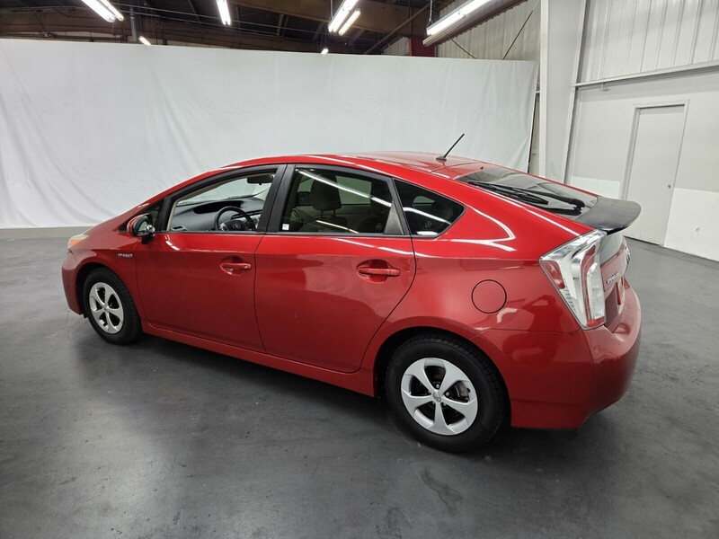 2015 Toyota Prius Two photo 3