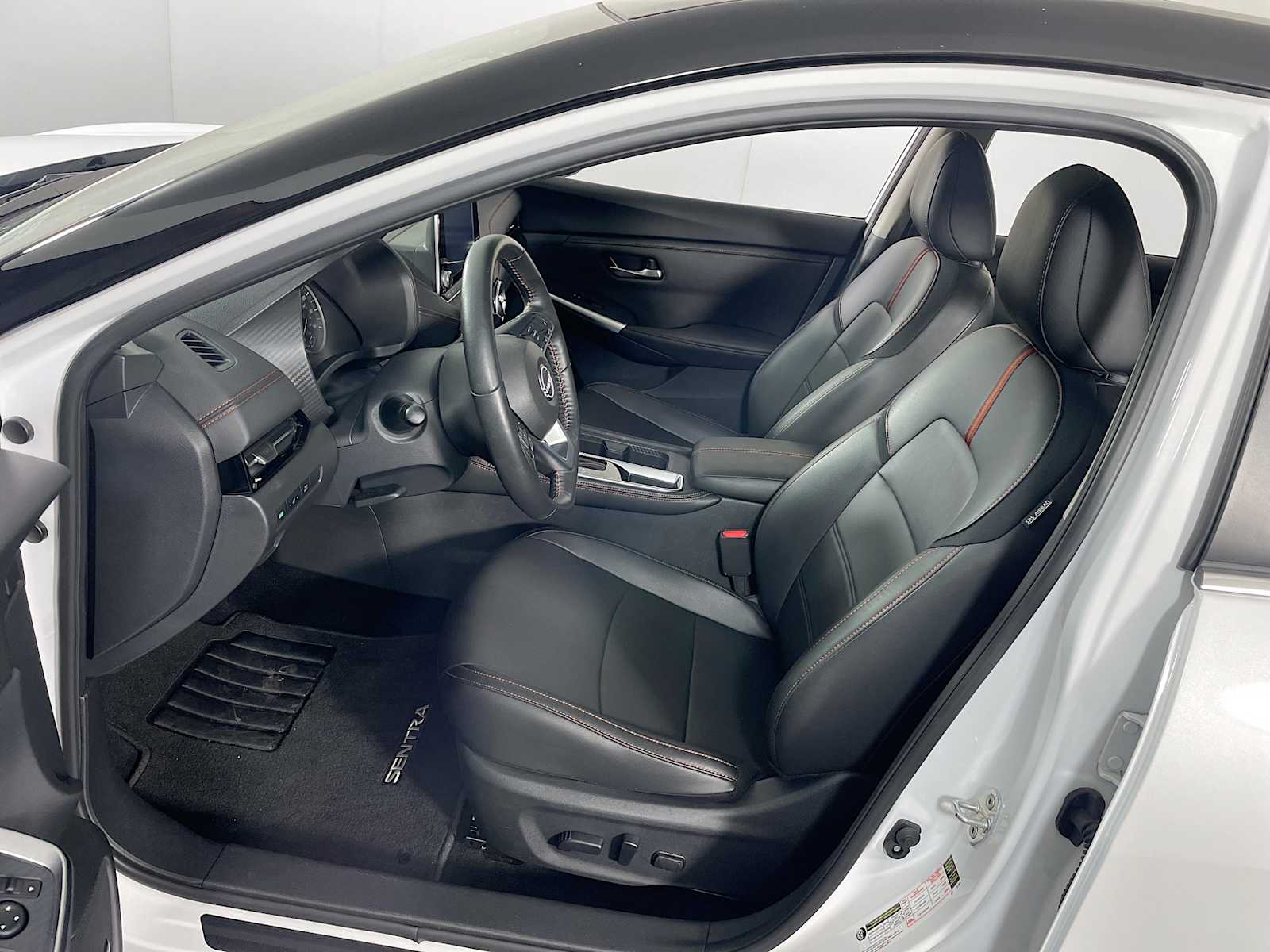 2024 Nissan Sentra SR photo 17