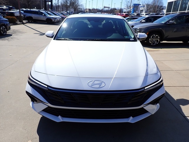 2025 Hyundai Elantra SEL Convenience photo 7