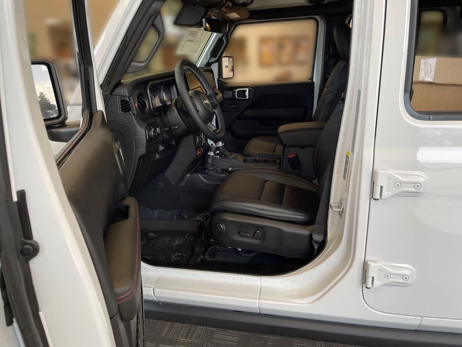2025 Jeep Wrangler Rubicon photo 4