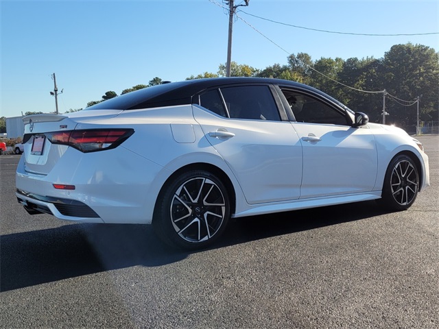 2024 Nissan Sentra SR photo 3