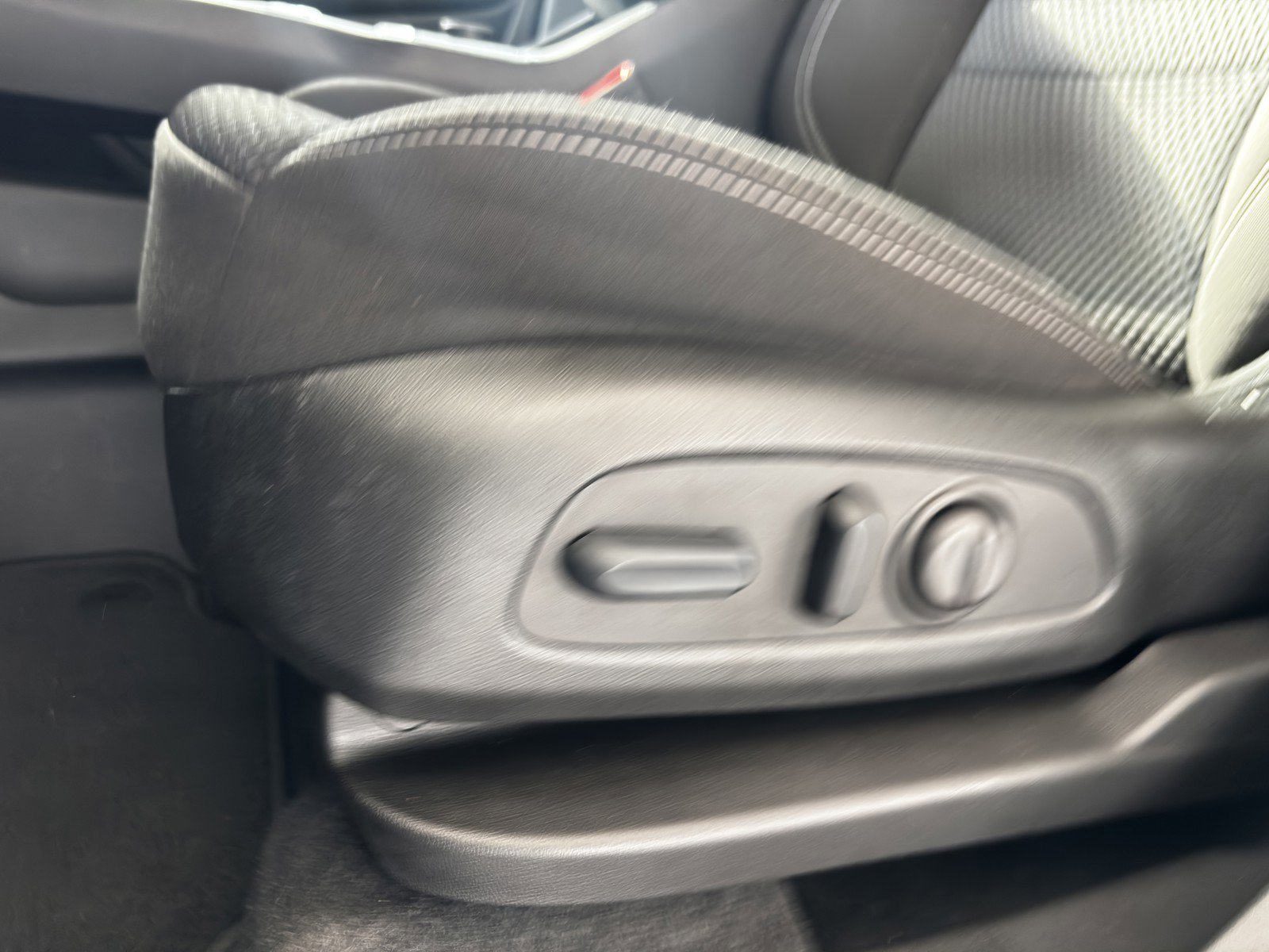 2023 Gmc Terrain SLE photo 21