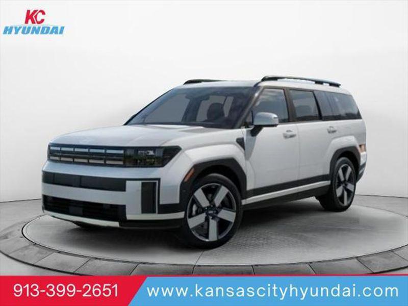 2026 Hyundai Santa Fe Limited's photo