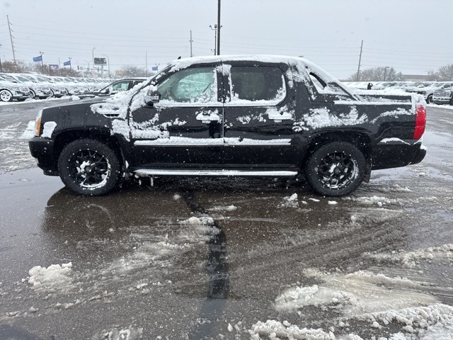 2011 Cadillac Escalade EXT Luxury photo 4