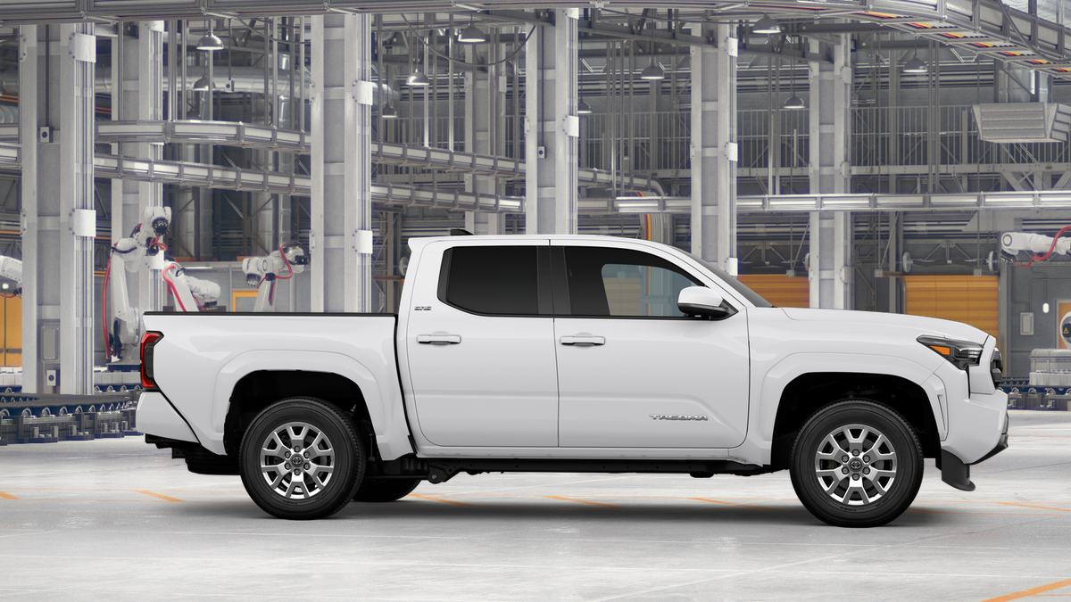 2025 Toyota Tacoma SR5 4x4 Double Cab photo 13