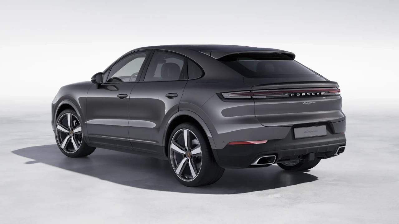 2025 Porsche Cayenne photo 3