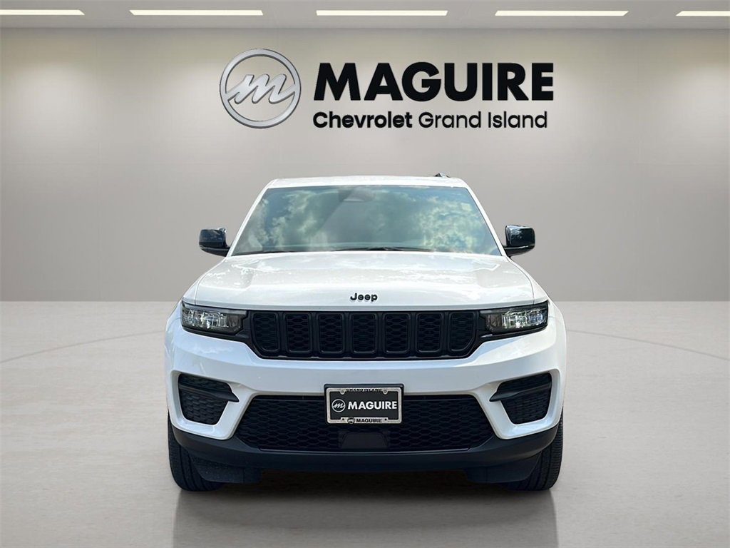 2023 Jeep Grand Cherokee Altitude photo 8