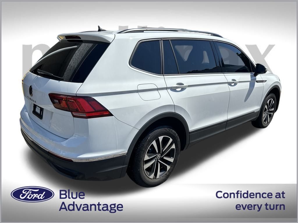 2022 Volkswagen Tiguan S photo 2