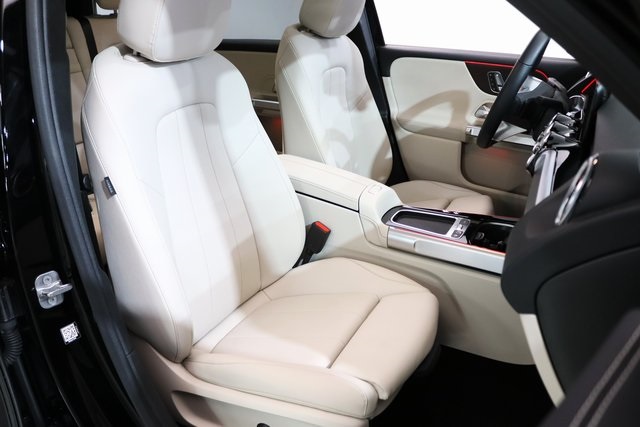 2025 Mercedes Benz GLB 250 4MATIC photo 21
