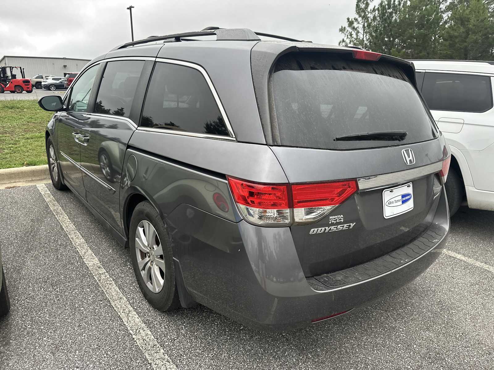 2016 Honda Odyssey SE photo 3