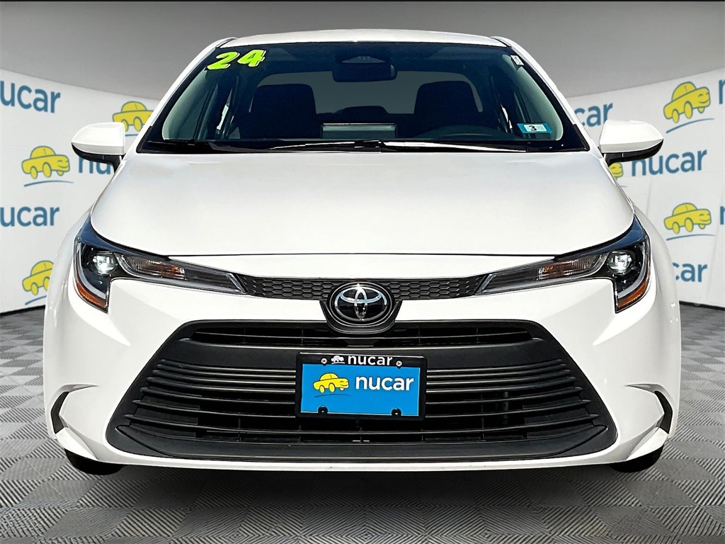 2024 Toyota Corolla LE photo 2