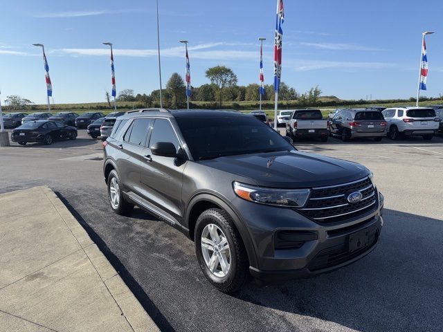 2020 Ford Explorer XLT photo 3