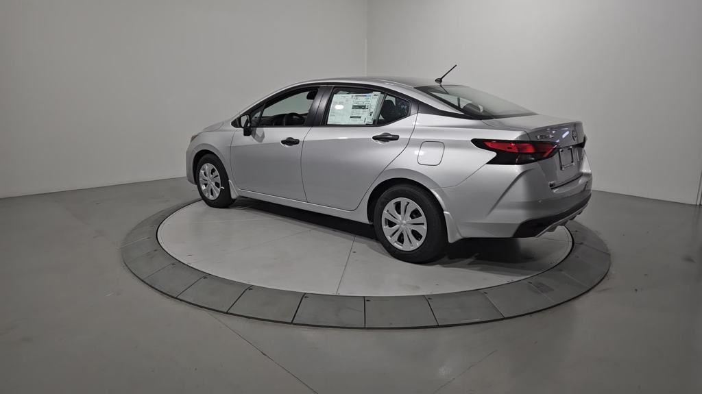 2025 Nissan Versa 1.6 S photo 3