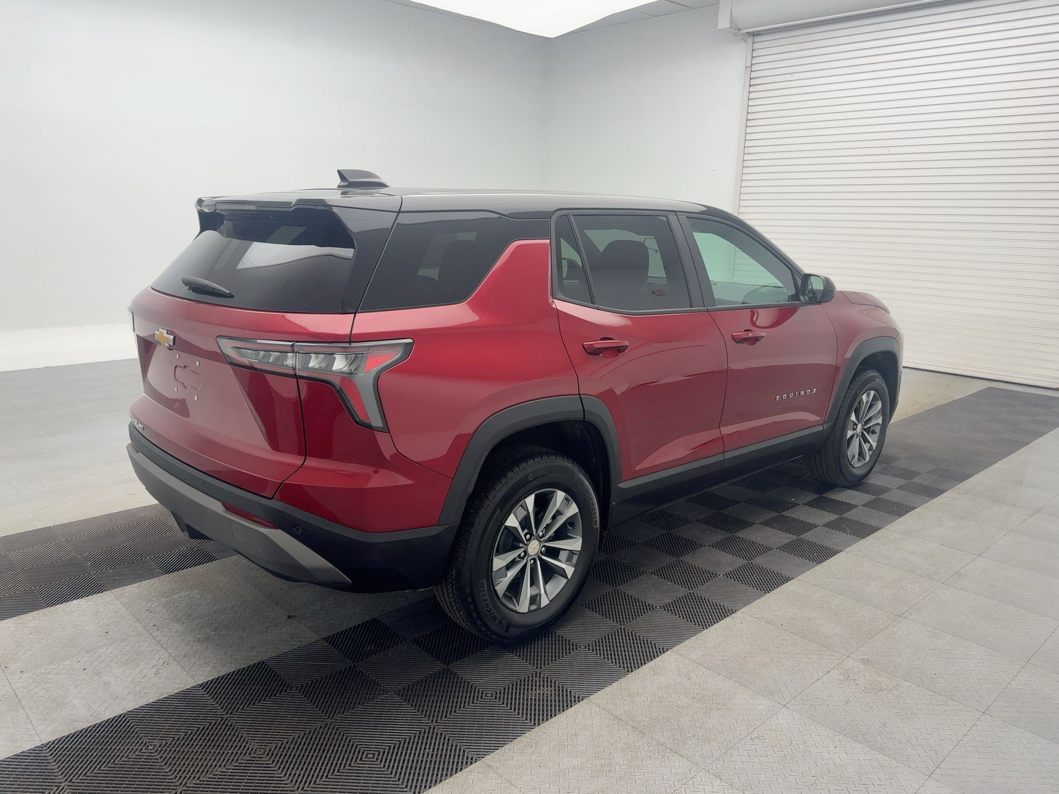 2026 Chevrolet Equinox LT photo 9