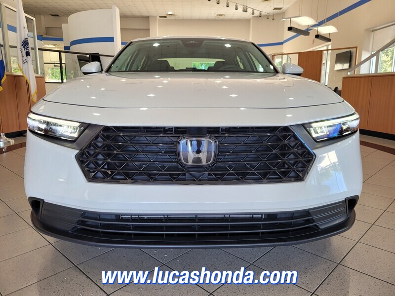 2023 Honda Accord LX photo 2