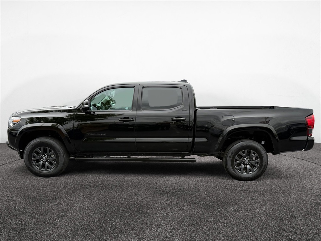 2023 Toyota Tacoma SR5 photo 3