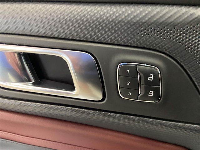 2025 Ford Mustang GT Premium photo 12
