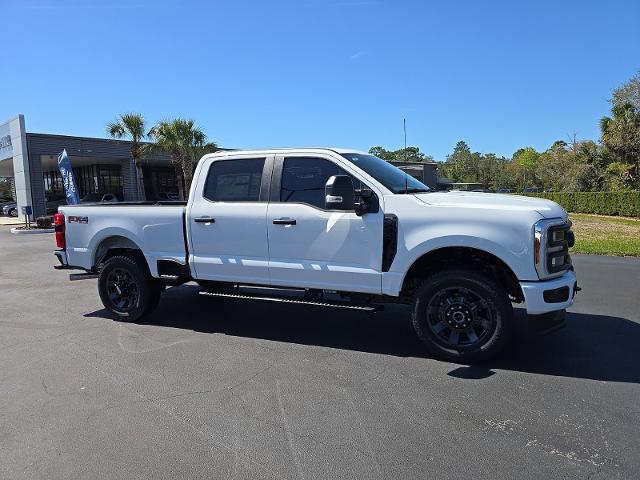 2025 Ford F-250 XL photo 2