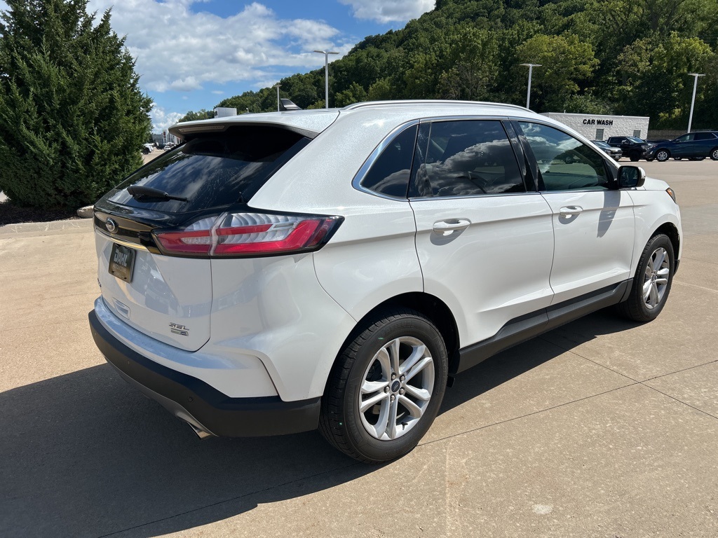 2020 Ford Edge SEL photo 6
