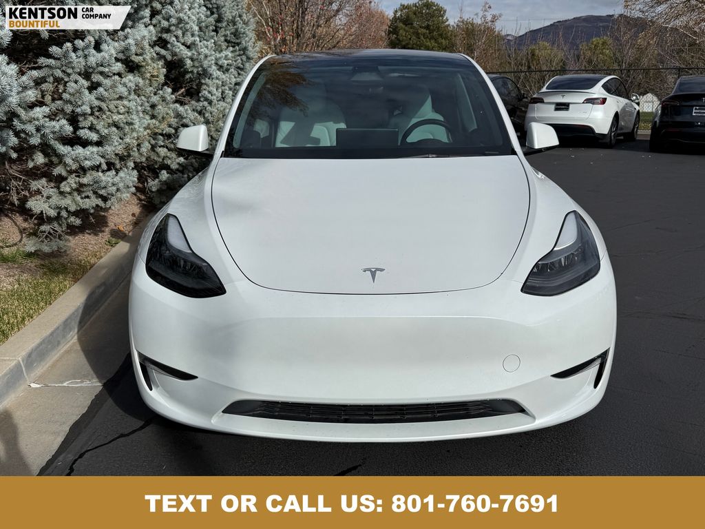 2023 Tesla Model Y Long Range photo 2