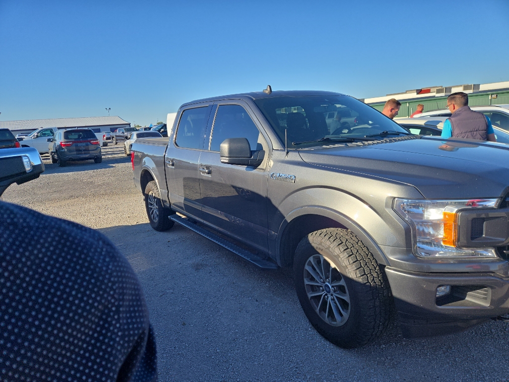 2019 Ford F-150 XLT photo 3