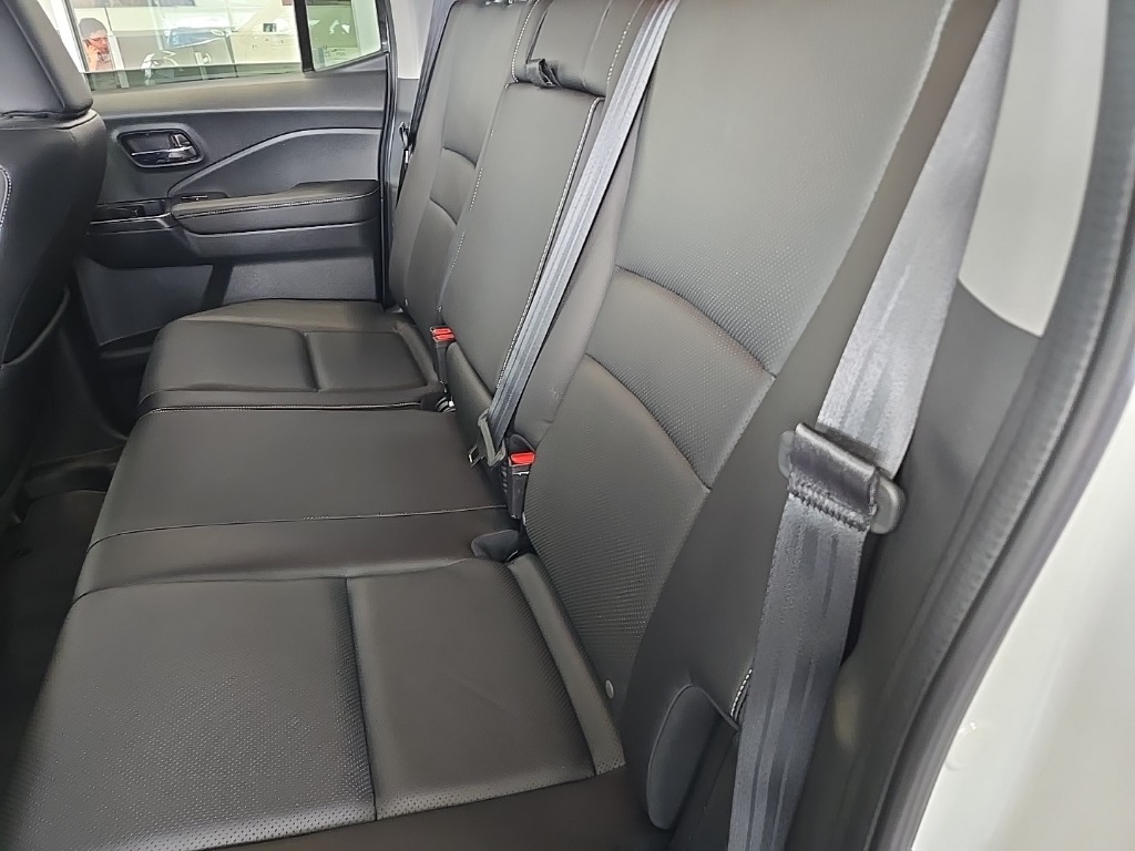 2023 Honda Ridgeline RTL photo 13