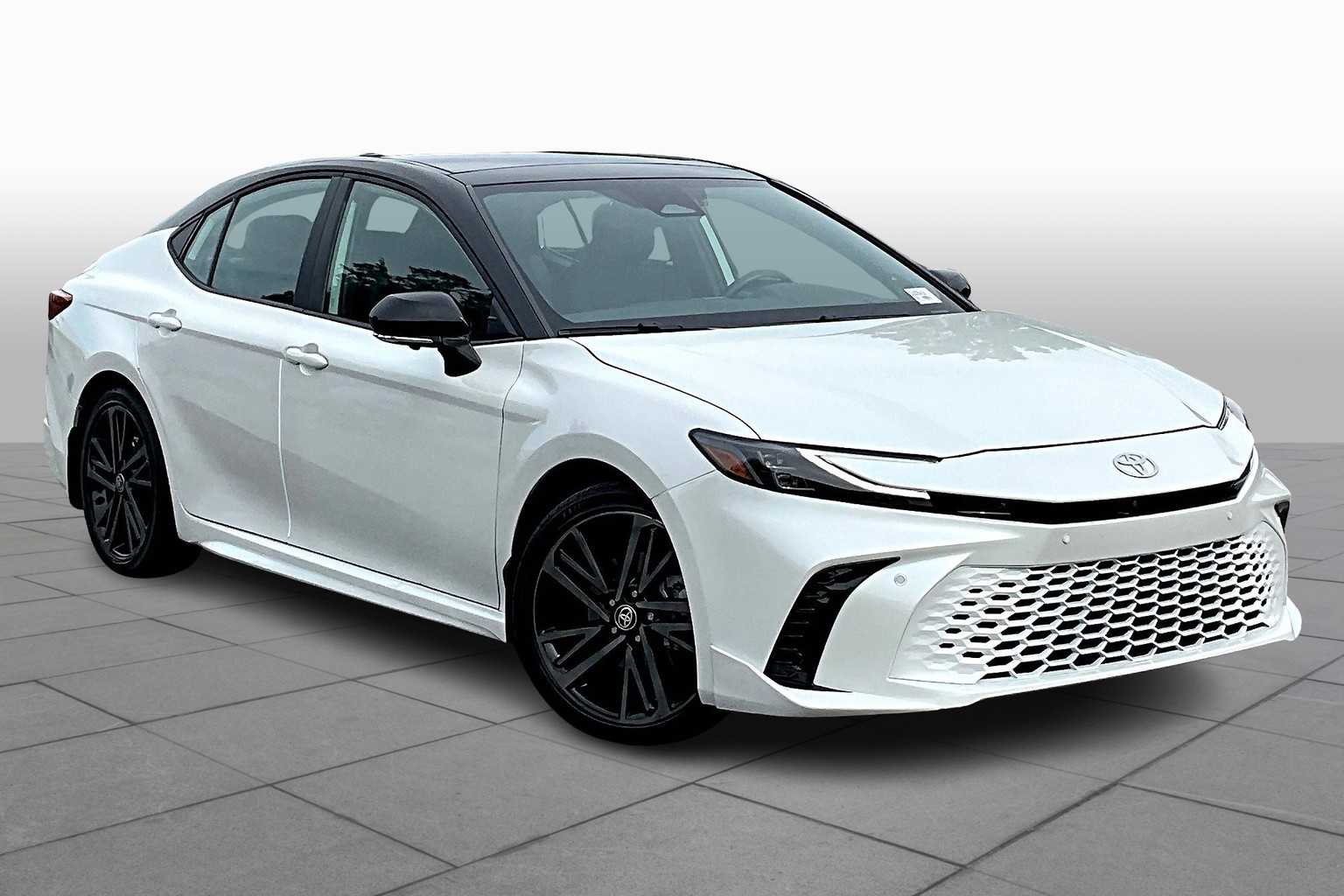 2025 Toyota Camry XSE photo 2