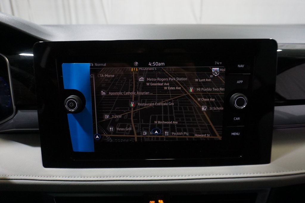 2025 Volkswagen Taos SEL photo 13