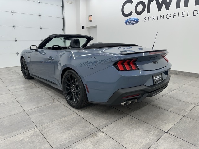 2025 Ford Mustang GT Premium Convertible photo 3
