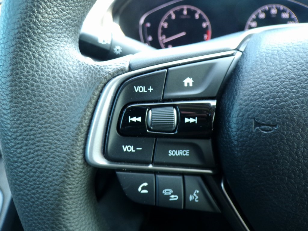 2019 Honda Accord LX photo 20